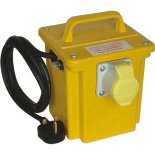 Carroll & Meynell Portable Safety Isolating Site Transformer 375 VA 230 V ac Primary 110 V ac Secondary 3 A O/P CM7501