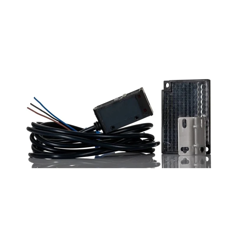 Omron Retroreflective Photoelectric Sensor Block Sensor 100 mm to 2 m Detection Range NPN Output IP67 E3S-AR11