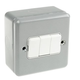 MK Electric Metal Clad Plus Silver 3 Gang 2 Way Intermediate 1 Way Wide Rocker Light Switch 250V K3593 ALM