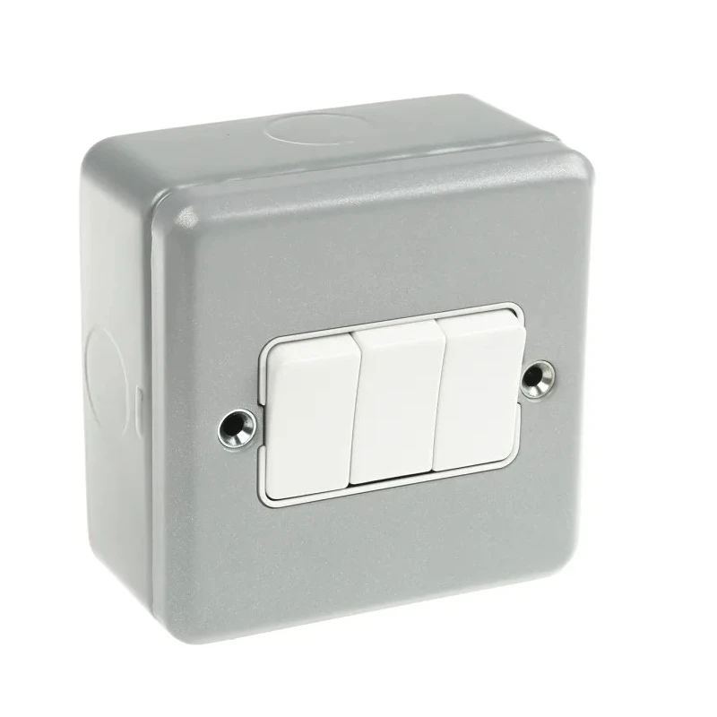 MK Electric Metal Clad Plus Silver 3 Gang 2 Way Intermediate 1 Way Wide Rocker Light Switch 250V K3593 ALM