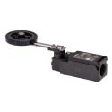 Omron Roller Lever Limit Switch with 1 NO/1 NC Contact, IP67, Plastic Housing, 4A Current Rating, Model 