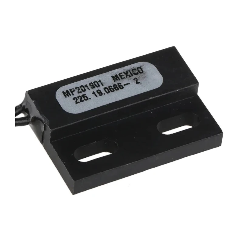 ZF Magnetic Proximity Sensor Flange Mount Plastic Housing IP65 Protection 