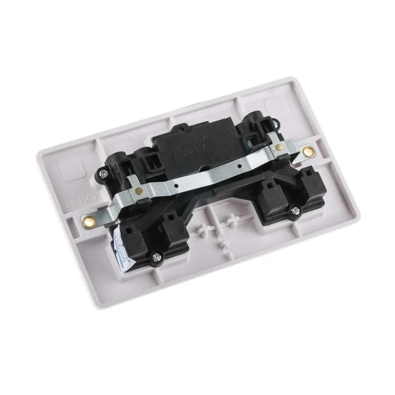 RS PRO 13A White 2 Gang Flush Mount Indoor Plug Socket Type G British 775-8065