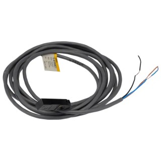 Omron Block Inductive Proximity Sensor 24V DC 1.5mm Detection Range NPN Output TL-W1R5MC1