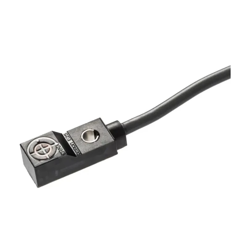 Omron Block Inductive Proximity Sensor 24V dc 50mA PNP Non-Flush Mount IP67 2.5mm Detection E2S-W25 1M