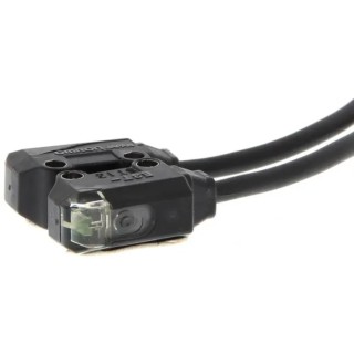 Omron Through Beam Photoelectric Sensor Block Style 1 m Detection Range PNP Output IP67 E3T-ST13 2M