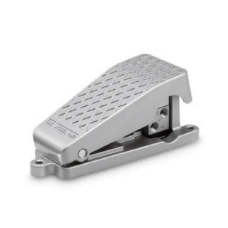 SMC Pneumatic Solenoid Valve Unlocked Locked Plunger Rc M5 x 0.8, 5 Port, 2 Positions, Nickel Plated Brass Body XT34