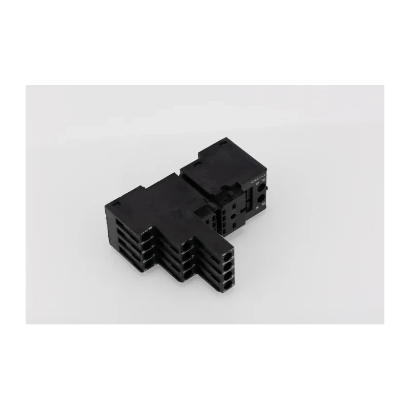 Finder 8 Way 250V DIN Rail Relay Socket with Screw Termination for 55.32 Relay 94.020SMA