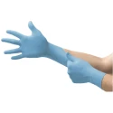 RS PRO 92-670 Blue Nitrile Disposable Gloves Chemical Resistant Food Safe 0.1mm Thickness 92670090