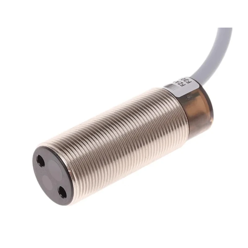Baumer Diffuse Photoelectric Sensor Barrel Sensor 20 mm to 150 mm PNP IP65 FZAM 18P1155
