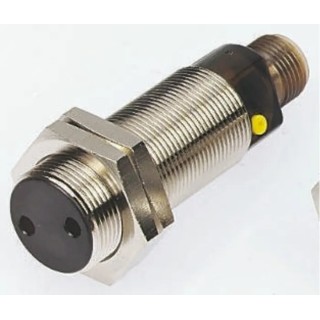 Baumer Retroreflective Barrel Photoelectric Sensor 3.2 m Range PNP Output IP67 FPAM 18P3151/S14
