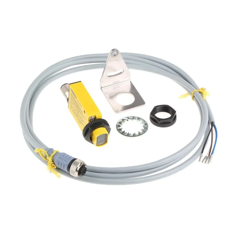 Banner Diffuse Photoelectric Sensor, Block Sensor, 380 mm Detection Range, PNP Output, IP67 Rated SME312DQD