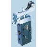 Parker Pneumatic Manual Control Valve Roller Mechanism G 1/8 Thread Size 3-Port 3/2 Function Die Cast Zinc Body B43003RS