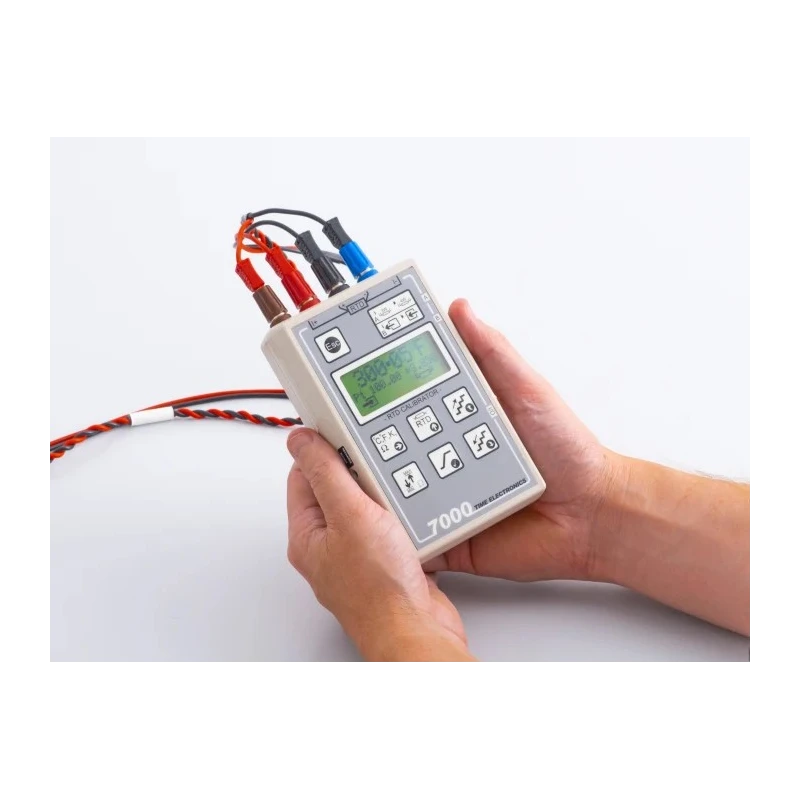 Time Electronics RTD Temperature Calibrator 0.01 Ω Resolution Rechargeable Nickel-Metal Hydride Battery ±0.05°C Accuracy 7000