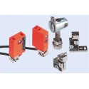 ifm electronic Retroreflective Photoelectric Sensor Block Style 2 m Detection Range PNP Output IP67 OJ5004