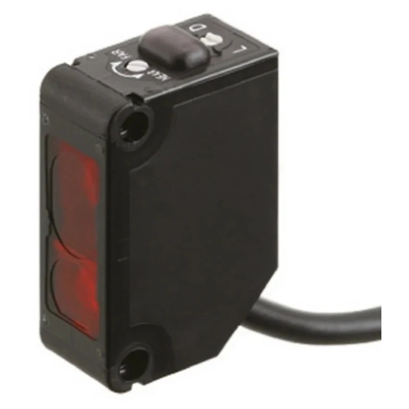 Panasonic Diffuse Photoelectric Sensor Block Sensor 300 mm PNP Output IP67 CX-421-P