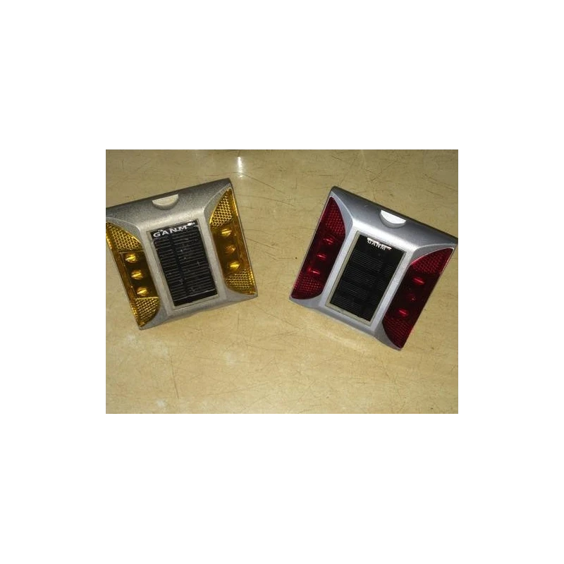 solar-road-stud-7422