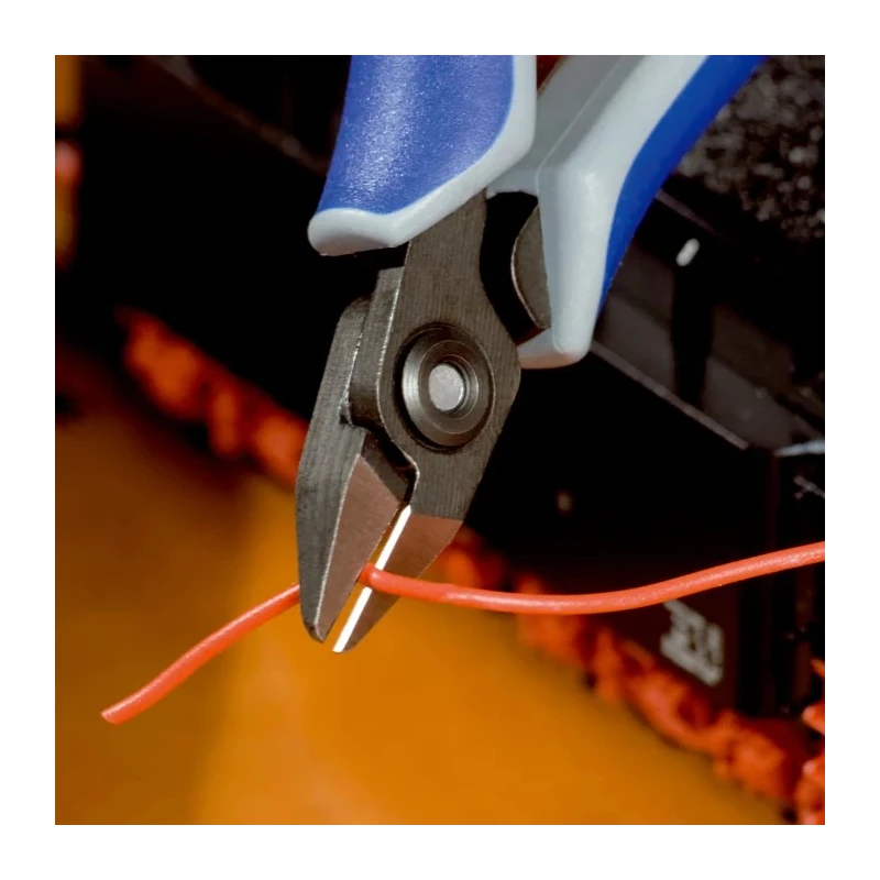 Knipex Precision Small Bevelled Head Side Cutter 125mm 1.5mm Cutting Capacity 79 32 125
