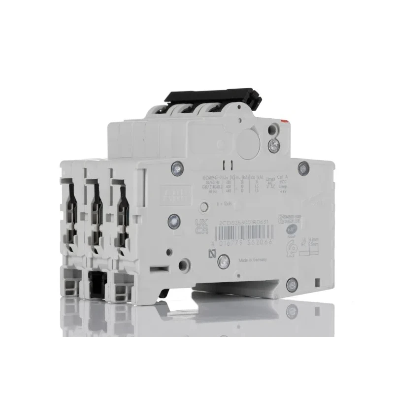 ABB System Pro M Compact S200 Miniature Circuit Breaker 3-Pole 63A Type D 440V AC 12V DC 6kA 2CDS253001R0631 S203-D63
