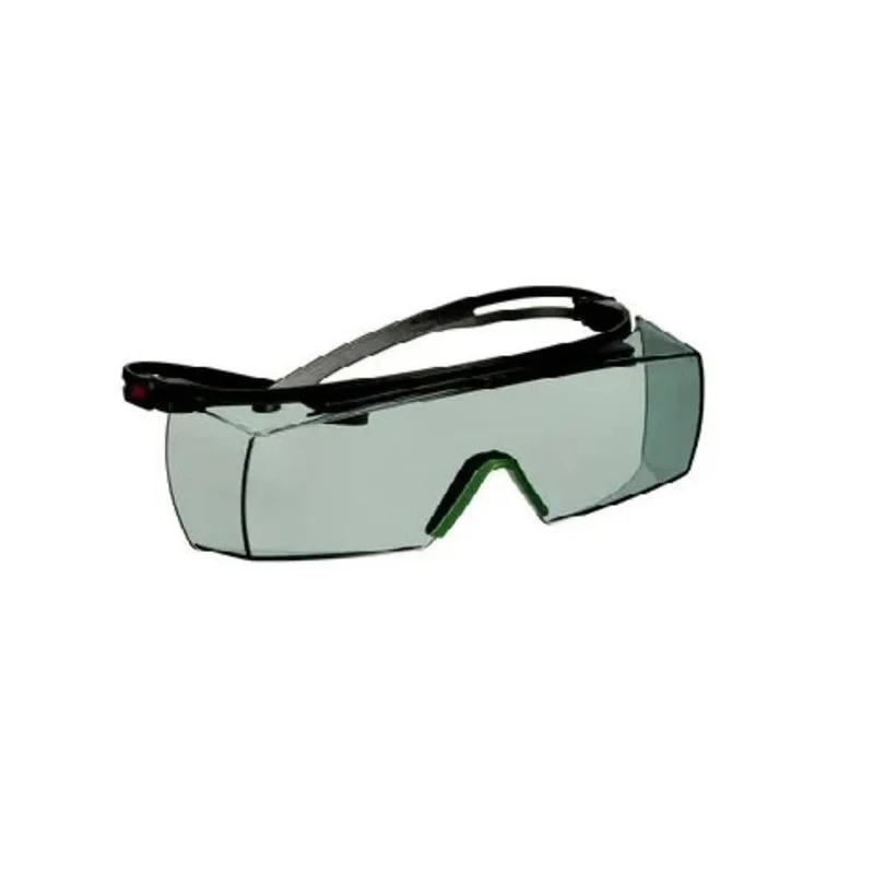 3M Over Spectacle Safety Glasses with Grey Polycarbonate Lens, Anti-Scratch, Anti-Fog, IR & UV Protection 7100217946