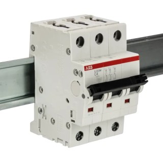 ABB System Pro M Compact S200M Miniature Circuit Breaker, 3-Pole, 4A, Type C, 440V AC, 10 kA 2CDS273001R0044 S203M-C4
