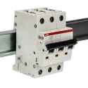ABB System Pro M Compact S200M Miniature Circuit Breaker, 3-Pole, 40A, Type B, 440V AC, 12V DC 2CDS273001R0405 S203M-B40