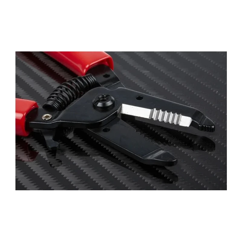 RS PRO Solid Ergonomic Soft Grip Wire Stripper 0.2 to 0.8 mm Stripping Range 155mm Overall Length 540-1509