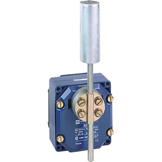 Telemecanique Sensors OsiSense XC Series Roller Lever Limit Switch, SPDT, IP65, Zinc Alloy Housing, 240V AC, 3A XCRT115