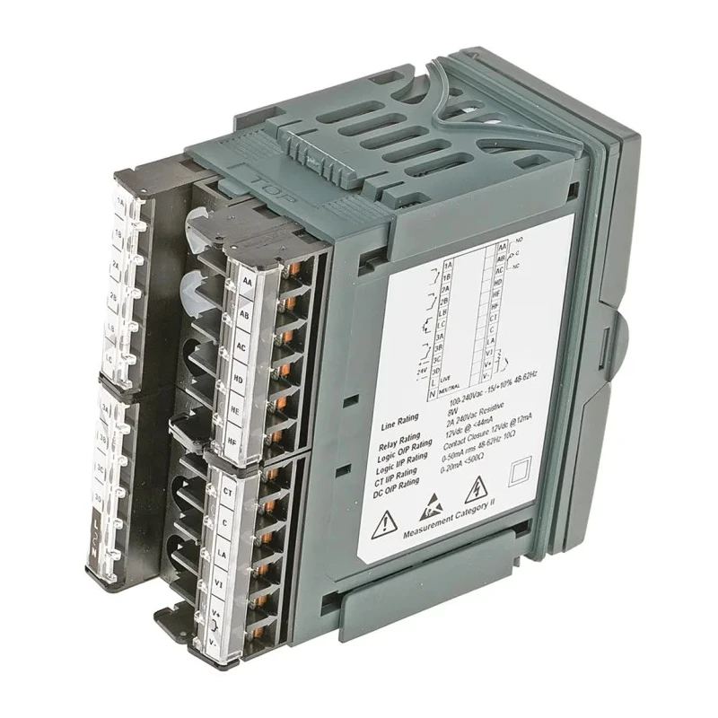 Eurotherm 3200 Panel PID Temperature Controller, 4 Output Relay, 264V ac On-Off 3208/CC/VH/RRRX/R