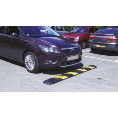 RS PRO High Visibility Rubber Speed Bump 1.83 m x 300 mm x 55 mm 30 km/h Speed Limit 625-1074