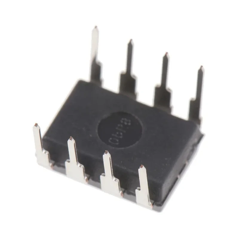 Texas Instruments Operational Amplifier, Dual Channel, 1.7 MHz Gain Bandwidth, 8-Pin PDIP, 5V to 16V TLC272IP