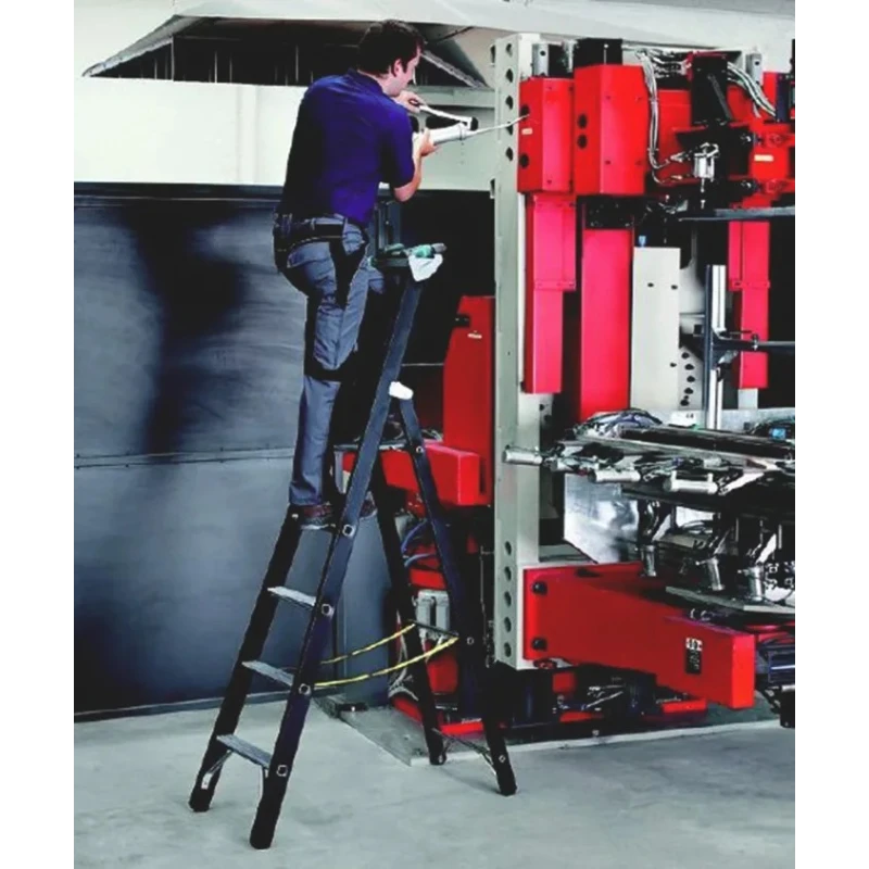 Zarges Aluminium 3 Steps Step Ladder with 0.8m Platform Height and 1.59m Open Length 41145