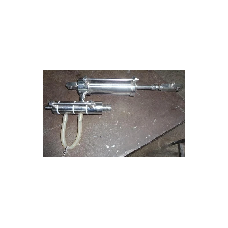  volumetric-bottle-filling-machine-7664-2