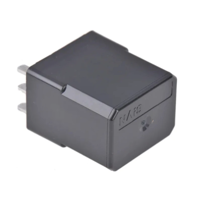 Panasonic PCB Automotive Relay 24V DC Coil Voltage 1.8W Coil Power 28A Switching Current SPDT CM1-P-24V