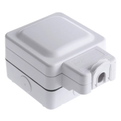 MK Electric 13A White 1 Gang Plug Socket Indoor & Outdoor Type G British K56480WHI