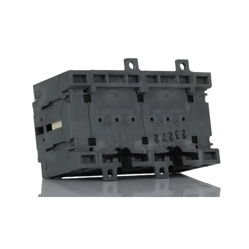 ABB 8-Pole Base Isolator Switch IP20 40A 75 kW OT40F8 1SCA104938R1001