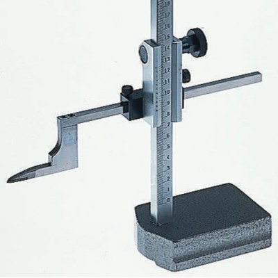 MikronTec Vernier Height Gauge, Metric, Max Measurement 300 mm, Vernier Scale 1/20 mm 304-9036