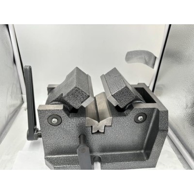 RS PRO Milling Vice 100 mm Jaw Width, 80 mm Jaw Opening, 21 kg Weight 463-7303