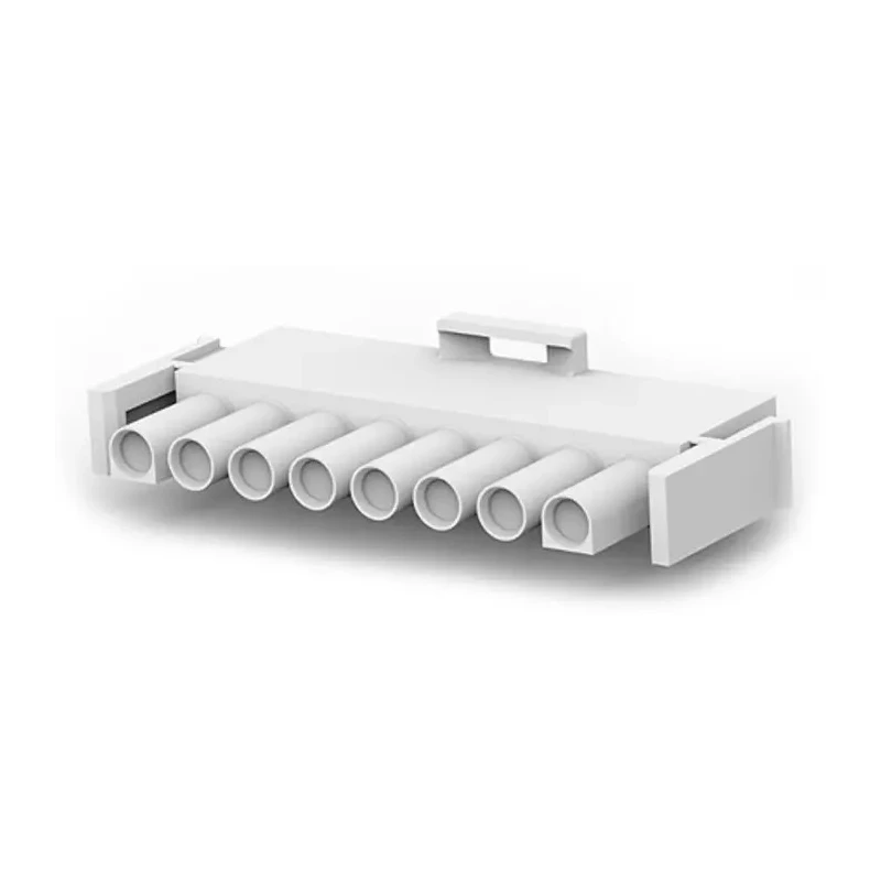 TE Connectivity Universal MATE-N-LOK Male Connector Housing 6.35 mm Pitch 8 Way 1 Row Straight 640586-1