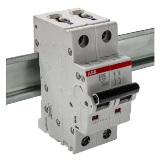 ABB System Pro M Compact S200 Miniature Circuit Breaker, 2-Pole, 32A, Type D, 400V AC, 125V DC, 10 2CDS252001R0321 S202-D32