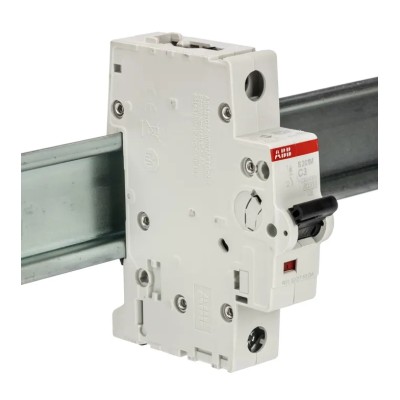ABB System Pro M Compact S200M Miniature Circuit Breaker, 1-Pole, 3A, Type C, 230V AC, 72V DC, 10kA 2CDS271001R0034 S201M-C3
