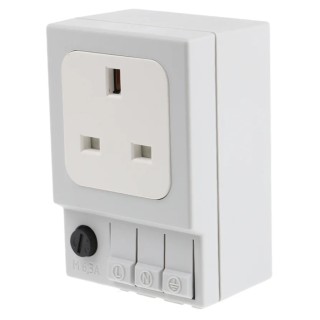 STEGO 6.3A Light Grey 1 Gang DIN Rail Mount Indoor Plug Socket Type G SD035