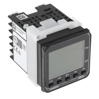 Omron Panel Mount PID Temperature Controller 2 Input, 1 Output Solid State Relay 240V On-Off E5CC