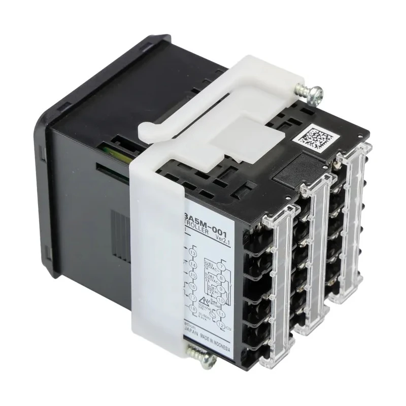 Omron Panel Mount PID Temperature Controller 2 Input, 3 Output Relay 240V AC E5CC