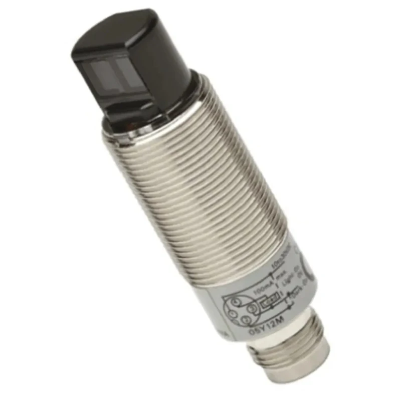Omron Diffuse Photoelectric Sensor Barrel Style PNP Output IP67, IP69K Rated 100 mm Detection Range E3RB-DP21
