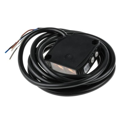 Omron Diffuse Photoelectric Sensor, Block Sensor, Relay Output, 2.5 m Detection Range, IP64, ABS Housing E3JK-DR11 2M