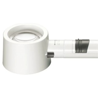 Eschenbach Illuminated Magnifier 4x Magnification 70 mm Diameter 155494