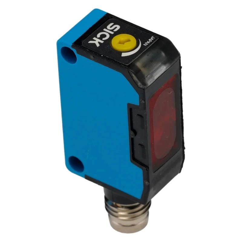 SICK Retroreflective Photoelectric Sensor, Block Style, Detection Range 10 mm to 700 mm, PNP Output, IP67, ABS WL150-P420