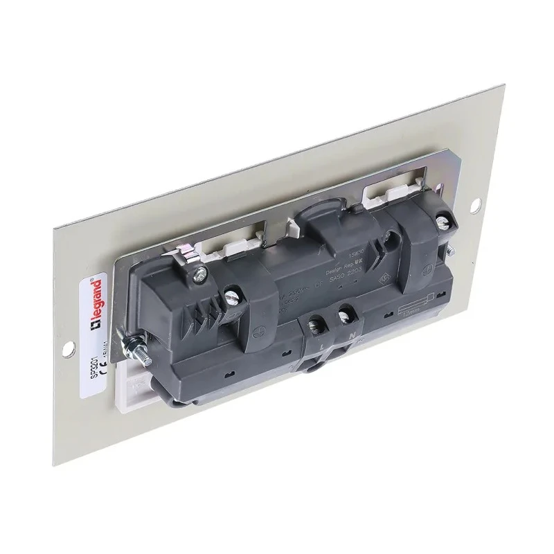 Legrand Grey 3 Compartment Socket Module 100mm Width 47mm Height SP3201