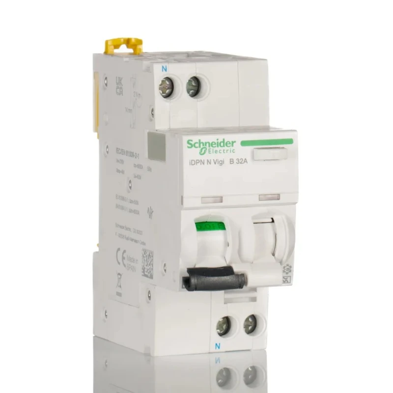 Schneider Electric Residual Current Circuit Breaker with Overload Protection 32A 1-Pole 30mA Trip iDPN Series A9D56632